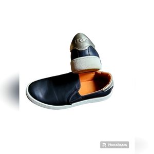 Ugg Women's slip on Sneakers black leather sz 7
